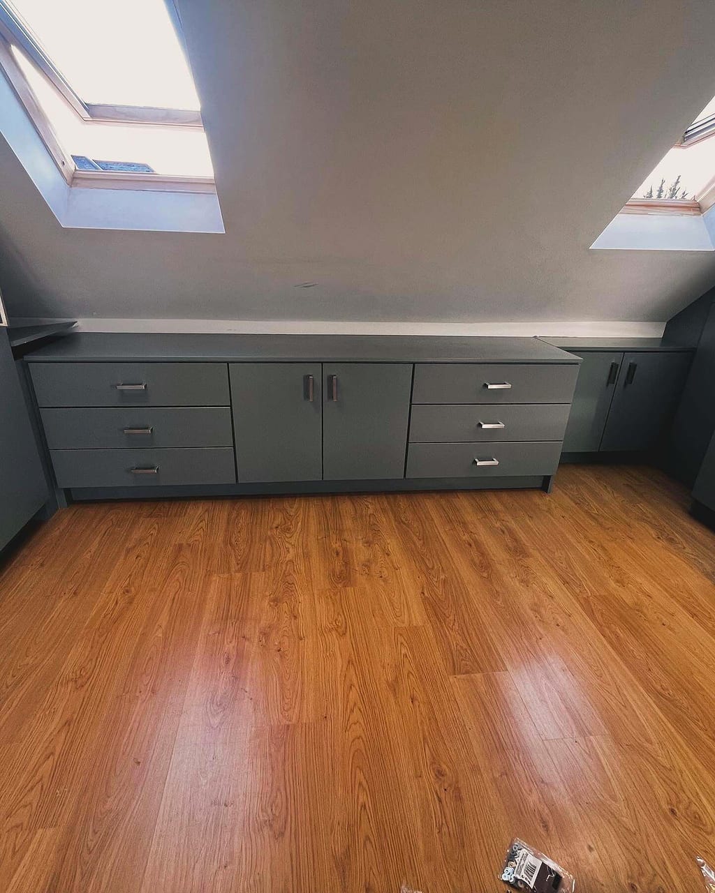 Shoe storage section with display shelves, Brentwood CM14