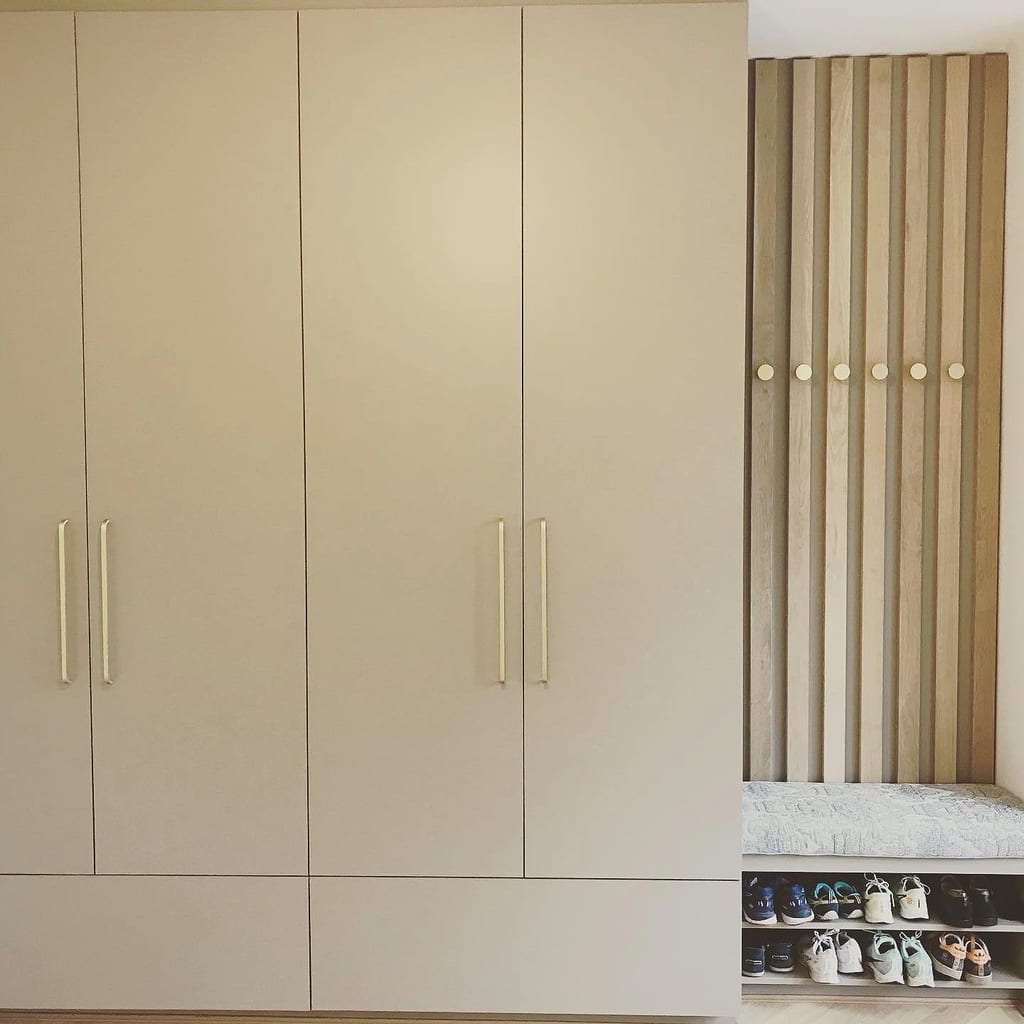Internal drawer arrangement, Ealing W5